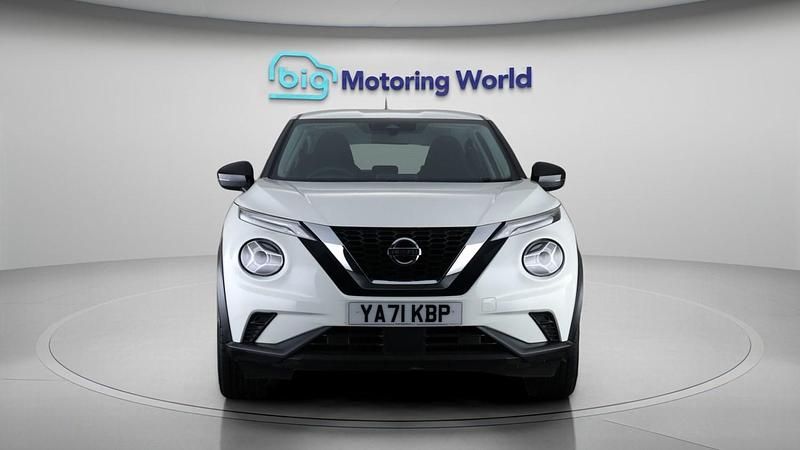 Used Nissan Juke Acenta 114 HP (83 kW) 2022 White SUV