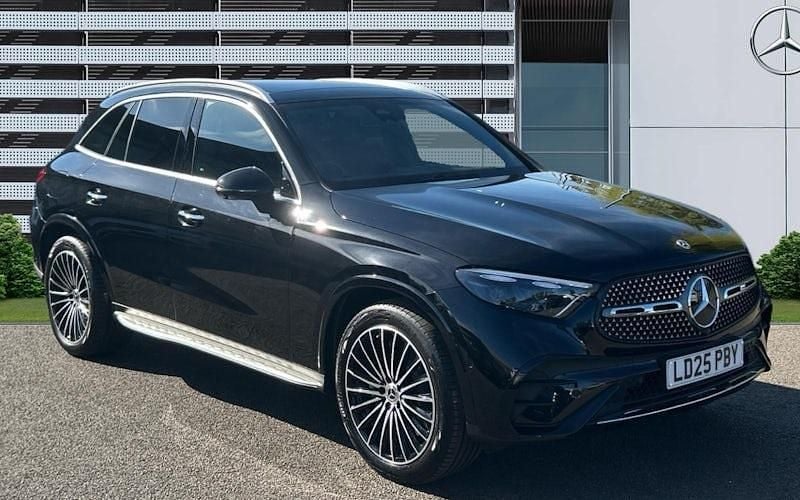 Begagnad Mercedes GLC300 AMG Line Premium Plus 269 HK (197 kW) 2025 Kombi
