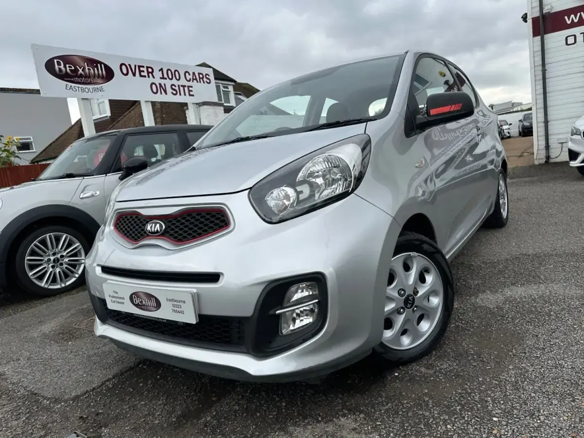 Used Kia Picanto City 68 HP (50 kW) 2013 Silver Hatchback