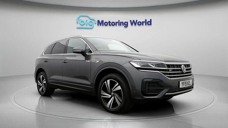 Used VW Touareg R-line 228 HP (167 kW) 2019 Grey SUV