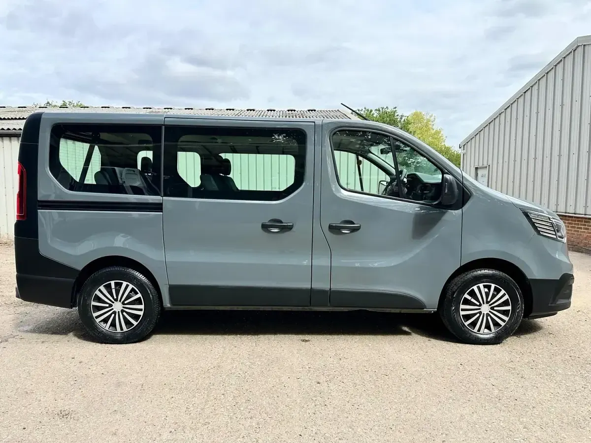 Used Renault Trafic Business 2023 Grey MPV