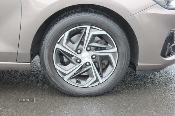 Used Hyundai i30 SE 120 HP (88 kW) 2023 Bronze Hatchback