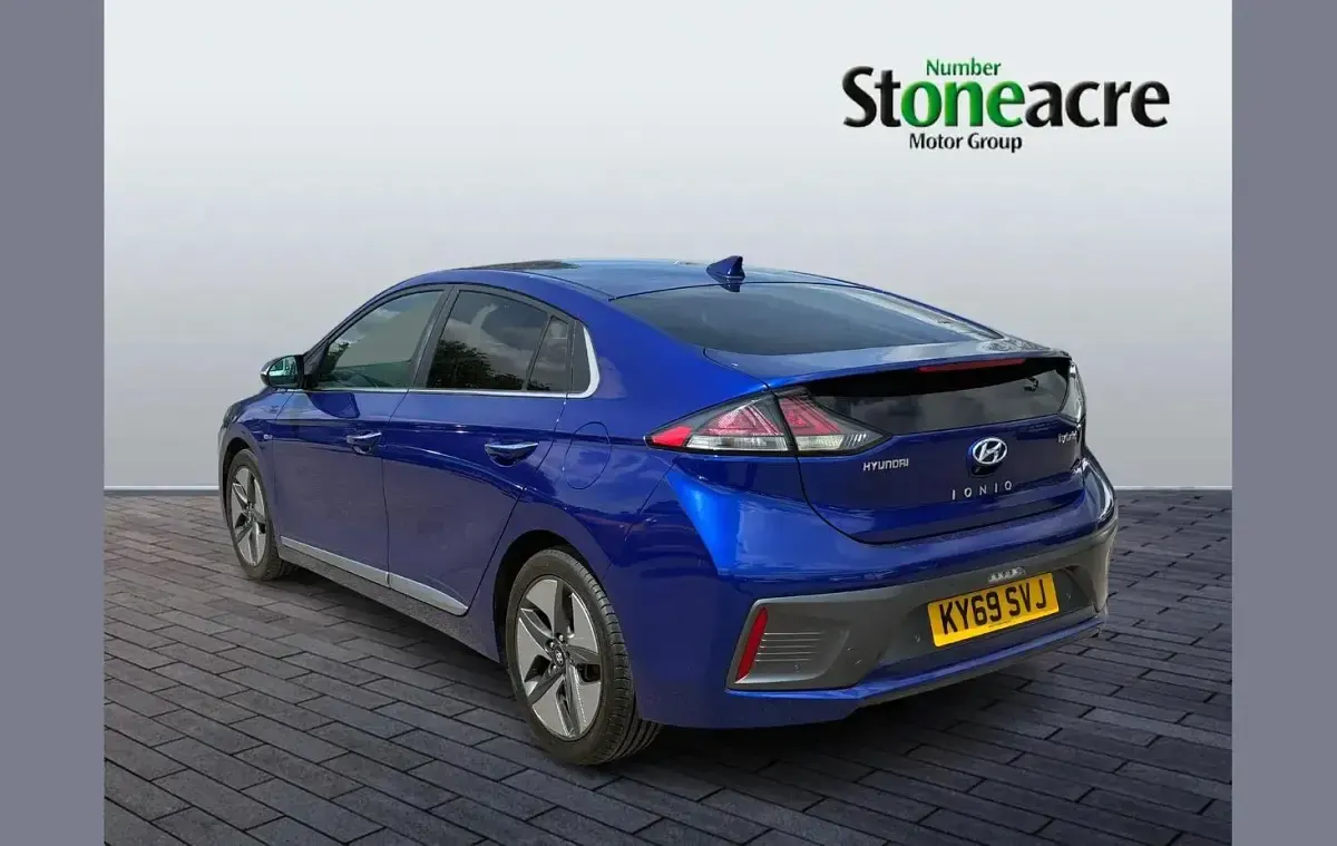 Used Hyundai Ioniq Premium SE 141 HP (103 kW) 2019 Blue Hatchback
