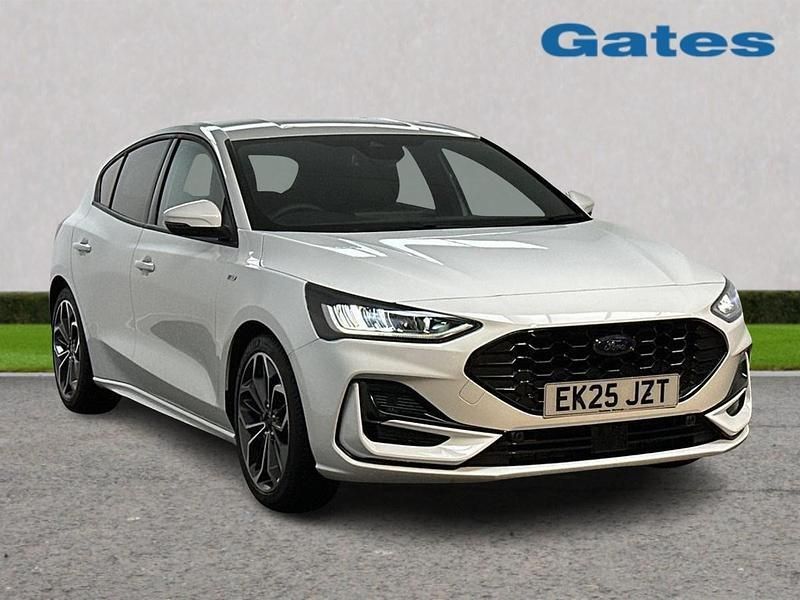 White Used 2025 Ford Focus ST-Line X Hatchback | £23,499 (Expensive) - Image 1/4