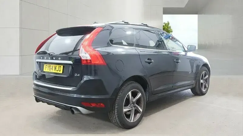 Used Volvo XC60 R-Design 181 HP (133 kW) 2014 Black SUV