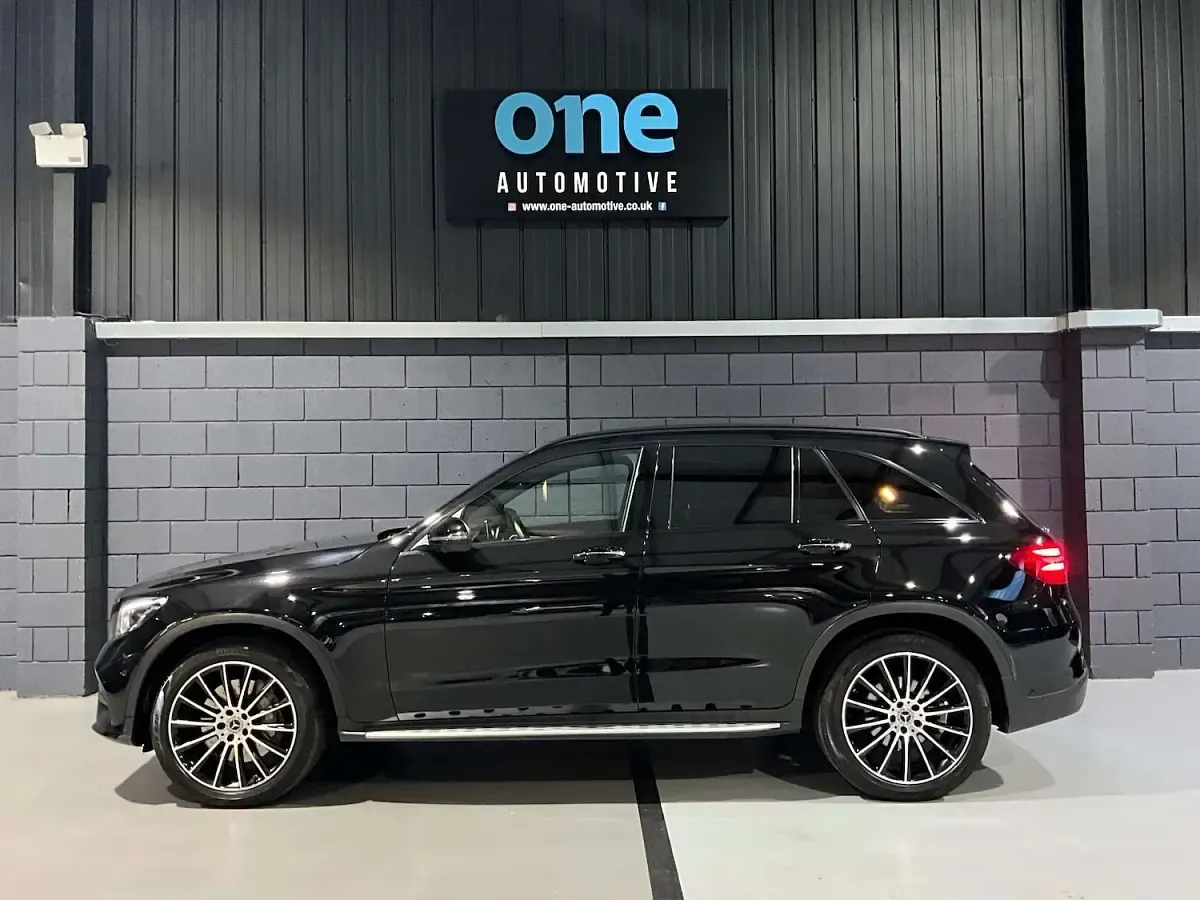 Used Mercedes GLC250 AMG line 204 HP (150 kW) 2018 Black SUV
