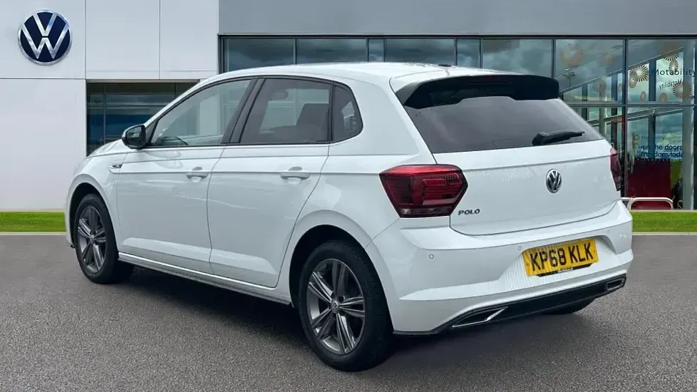 Used VW Polo R-line 95 HP (69 kW) 2018 White Hatchback