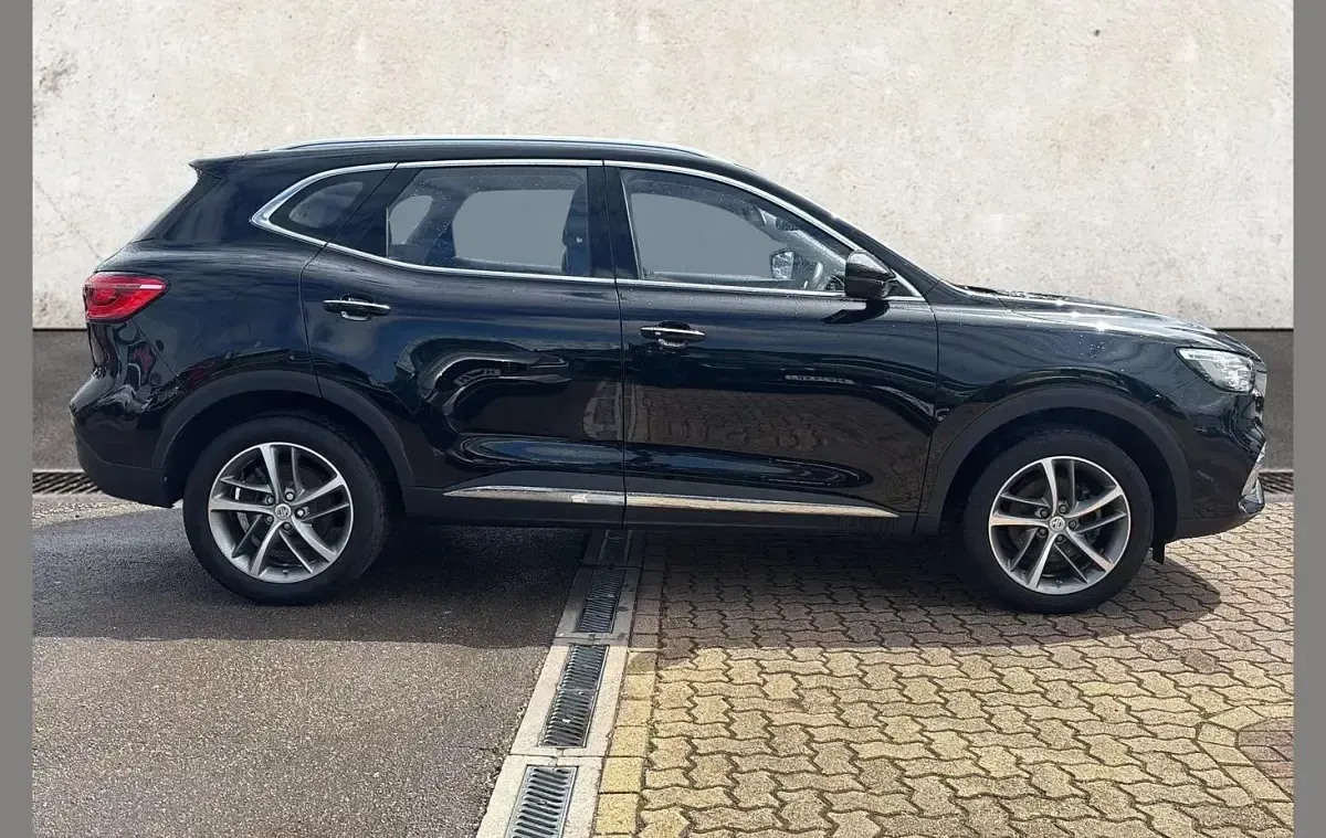 Used MG HS Excite 162 HP (119 kW) 2023 Black SUV