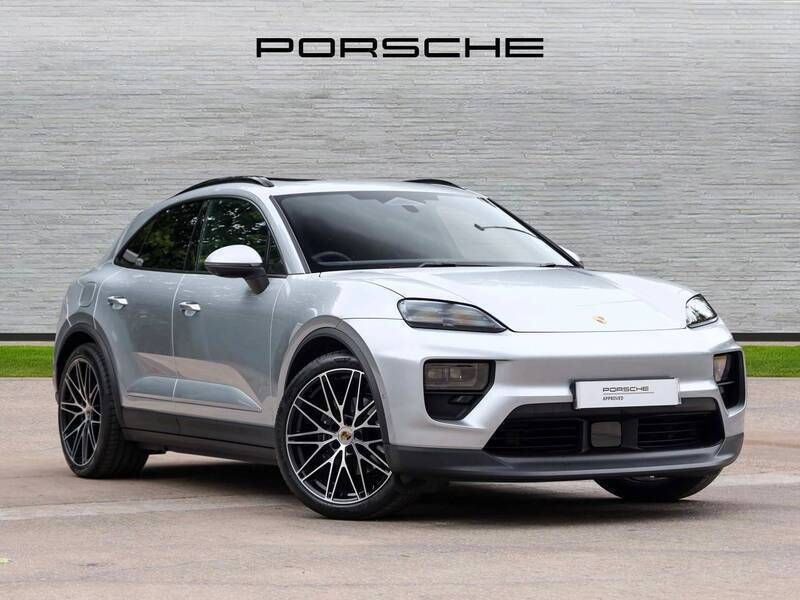 Dolomite silver metallic New 2025 Porsche Macan 4 Electric SUV | £77,500 - Image 1/4