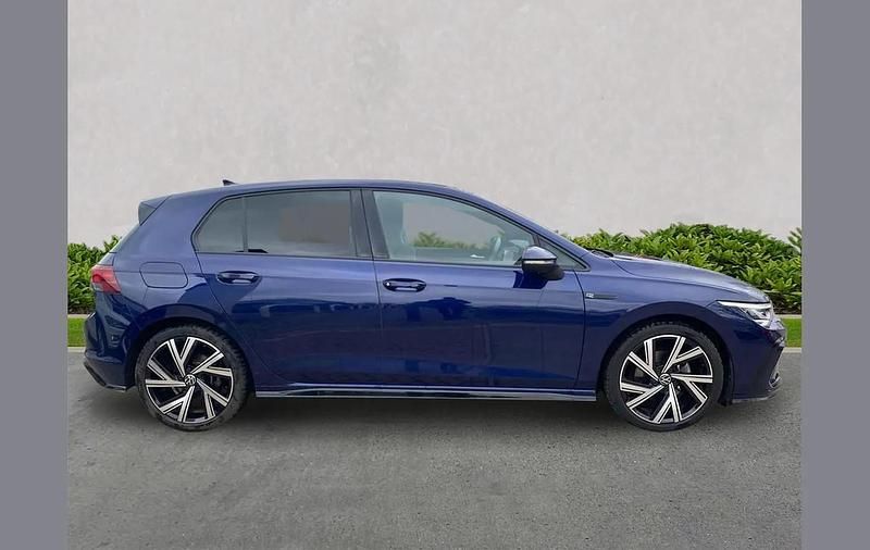 Used VW Golf VIII R-line 147 HP (108 kW) 2024 Blue Hatchback