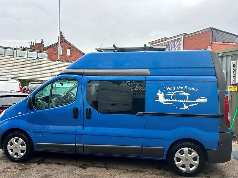 Begagnad Renault Trafic 115 HK (84 kW) 2012 Blå Minibuss