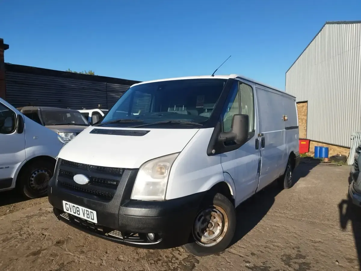 Usado Ford Transit 110 HP (80 kW) 2008 Branco Van