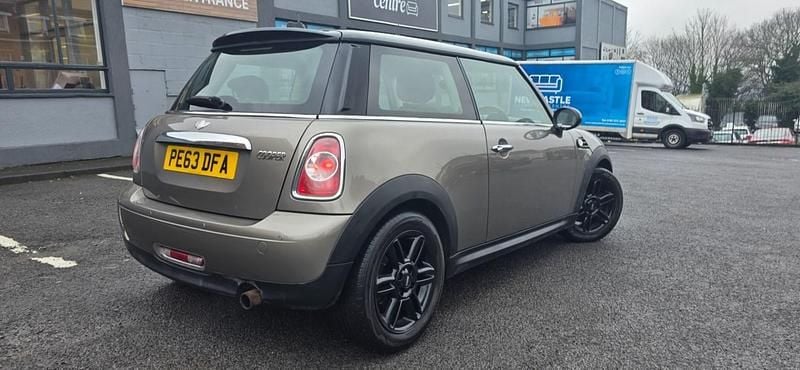 Silver Used 2013 Mini Cooper Hatch Hatchback | £2,750 (Super price) - Image 1/4