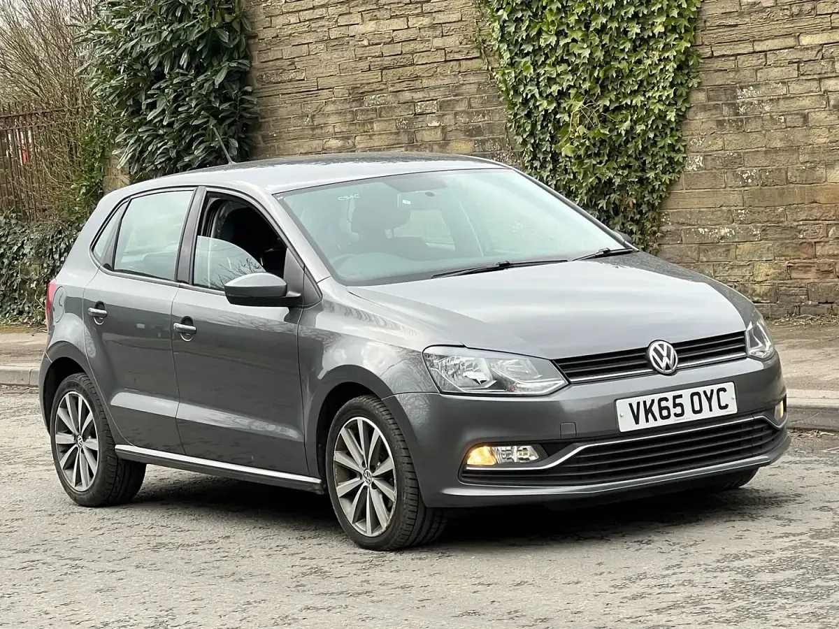 Used VW Polo SE 90 HP (66 kW) 2015 Grey Hatchback
