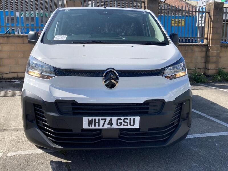 White New 2025 Citroën Dispatch MPV | £23,995 (A bit pricey) - Image 1/4