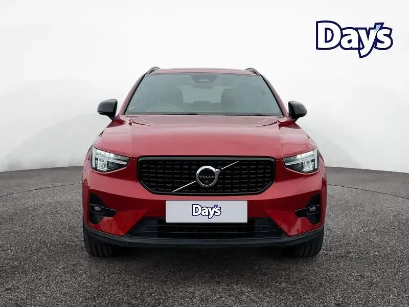 Used Volvo XC40 Plus 2023 Red SUV