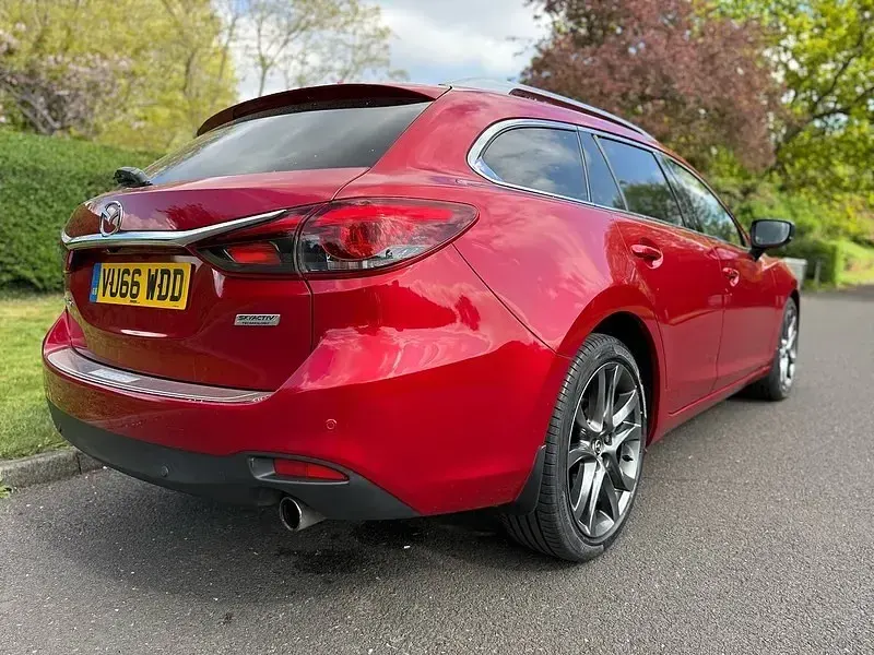 Usado Mazda 6 Inclusive 2016 Vermelho Carrinha