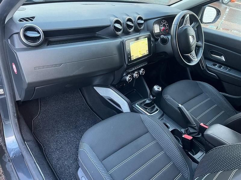Second-hand Dacia Duster Prestige 100 CP (73 kW) 2022 Gri Hatchback
