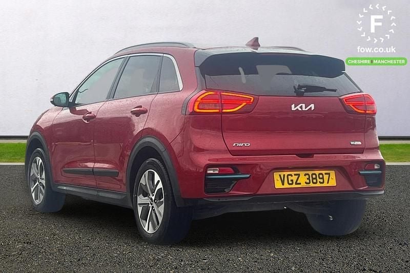 Used Kia Niro 100 kW (136 HP) 2021 Red SUV