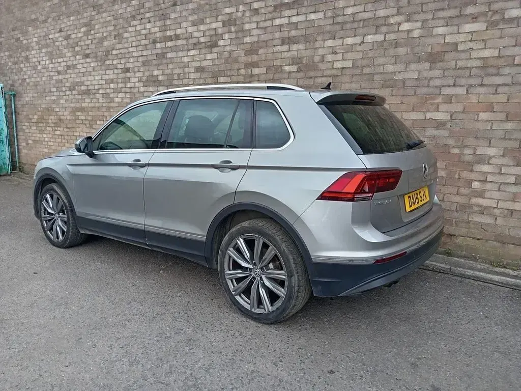 Used VW Tiguan SEL 190 HP (139 kW) 2019 Silver SUV