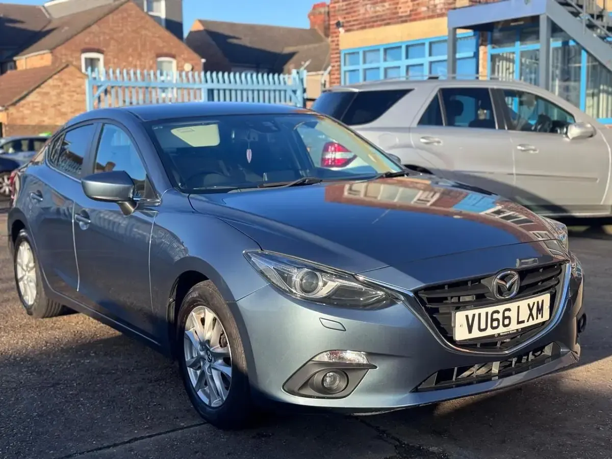 Used Mazda 3 105 HP (77 kW) 2016 Blue Sedan