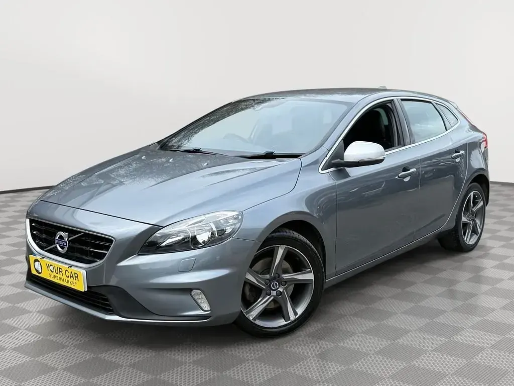Begagnad Volvo V40 R-Design 122 HK (89 kW) 2016 Grå Halvkombi