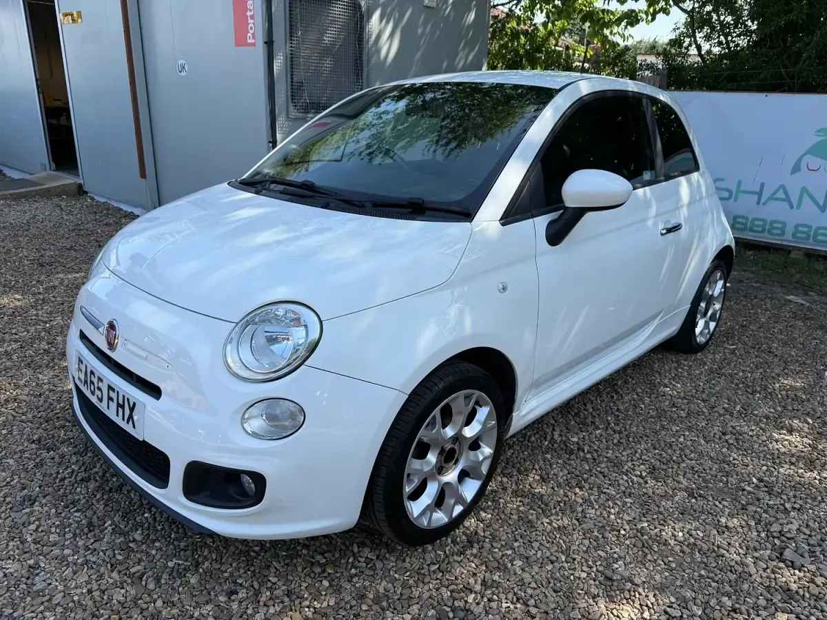 Used Fiat 500 S 69 HP (50 kW) 2015 White Hatchback