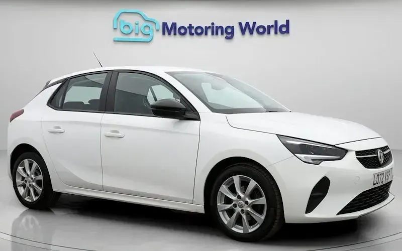 Used Vauxhall Corsa Design Edition 75 HP (55 kW) 2022 Hatchback