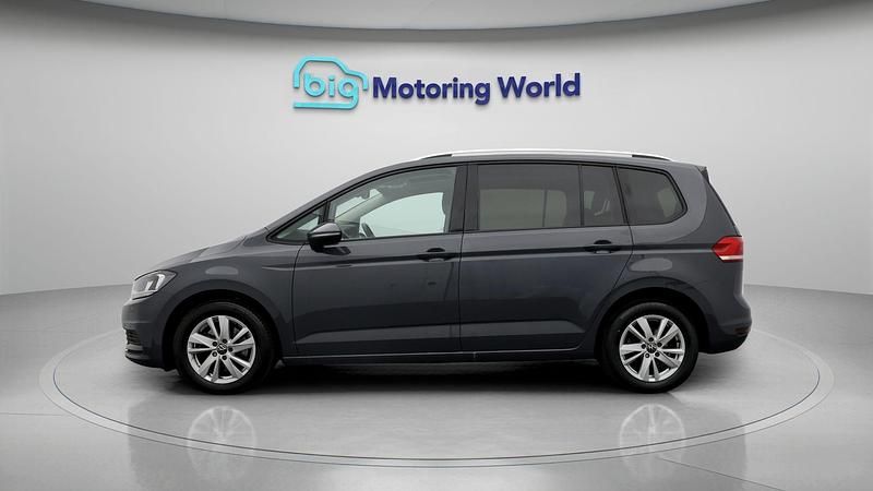 Used VW Touran Family 150 HP (110 kW) 2021 Grey MPV