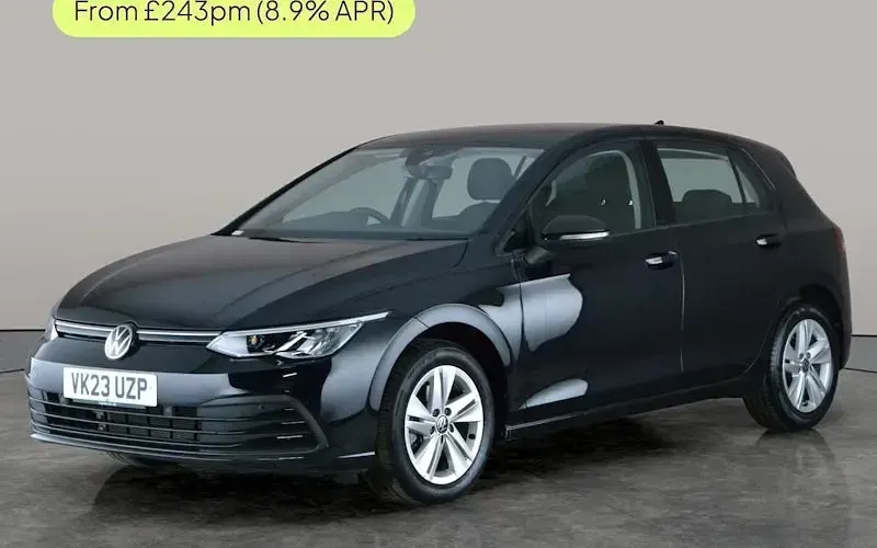 Used VW Golf VIII Life 131 HP (96 kW) 2023 Hatchback