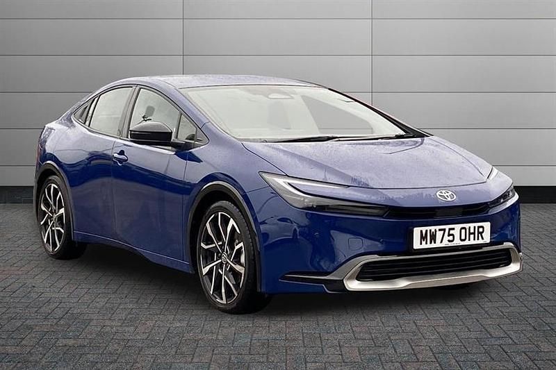 Used Toyota Prius 223 HP (164 kW) 2025 Lunar shadow Hatchback