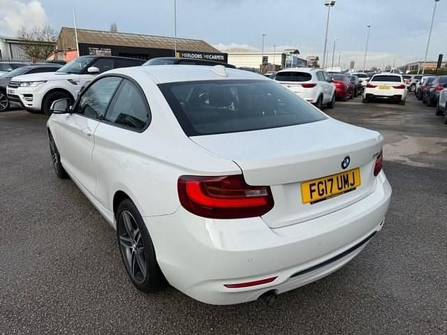Used BMW 218 Sport Line 150 HP (110 kW) 2017 White Coupe
