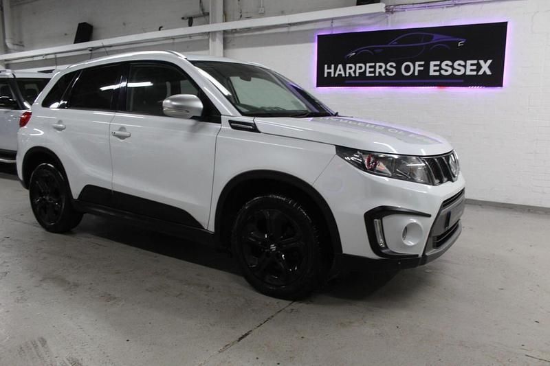 Used Suzuki Vitara 2017 White Hatchback