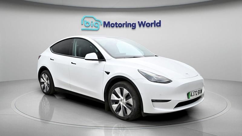 Used Tesla Model Y Long Range AWD 378 kW (514 HP) 2022 White SUV