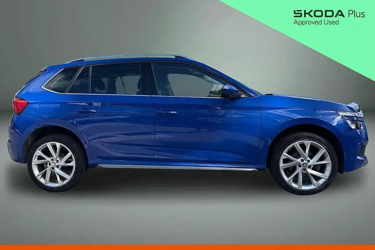 Used Skoda 110 R SE L Executive 81 HP (59 kW) 2023 Energy blue Estate