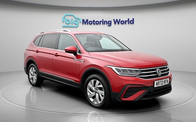 Używany VW Tiguan Allspace S 150 KM (110 kW) 2023 Czerwony SUV