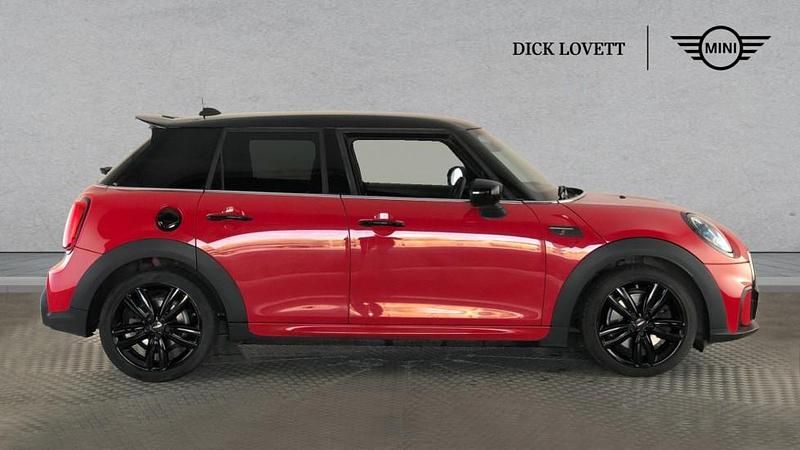 Used Mini Cooper S Sport 176 HP (129 kW) 2022 Red Hatchback