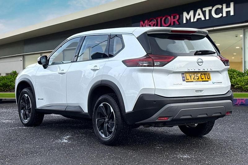 Used Nissan X-Trail Acenta Premium 2025 White SUV
