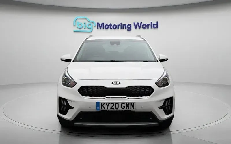 Used Kia Niro 141 HP (103 kW) 2020 White SUV