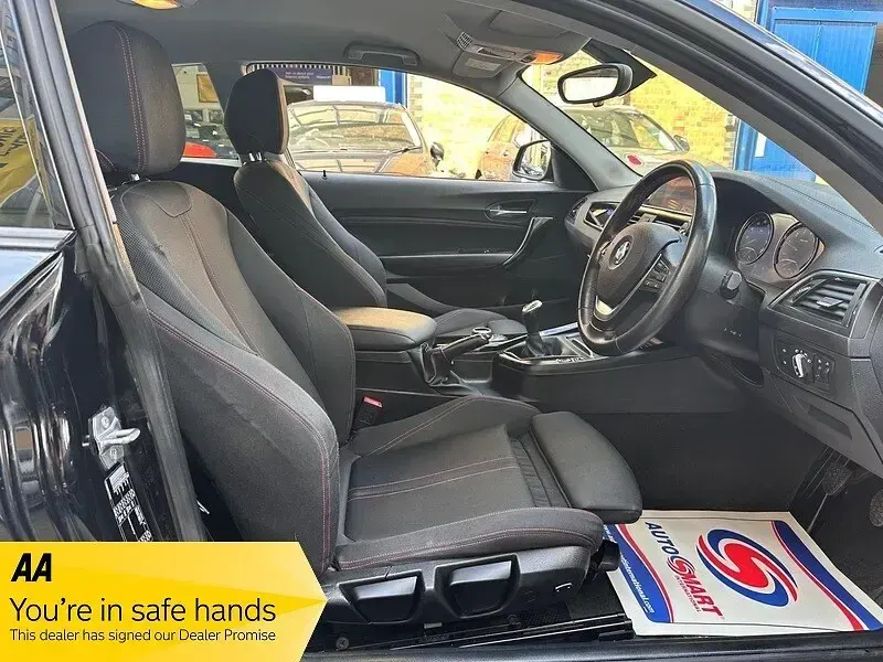 Used BMW 118 Sport Line 2018 Black Hatchback