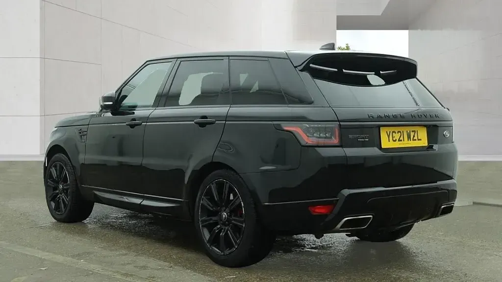 Second-hand Land Rover Range Rover Sport HSE Dynamic 404 CP (297 kW) 2021 Negru SUV