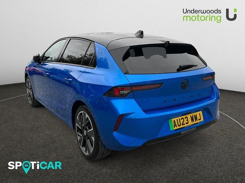 Used Vauxhall Astra Ultimate 113 kW (154 HP) 2023 Blue Hatchback
