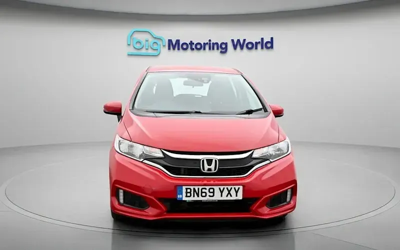 Second-hand Honda Jazz S 102 CP (75 kW) 2019 Roșu Hatchback