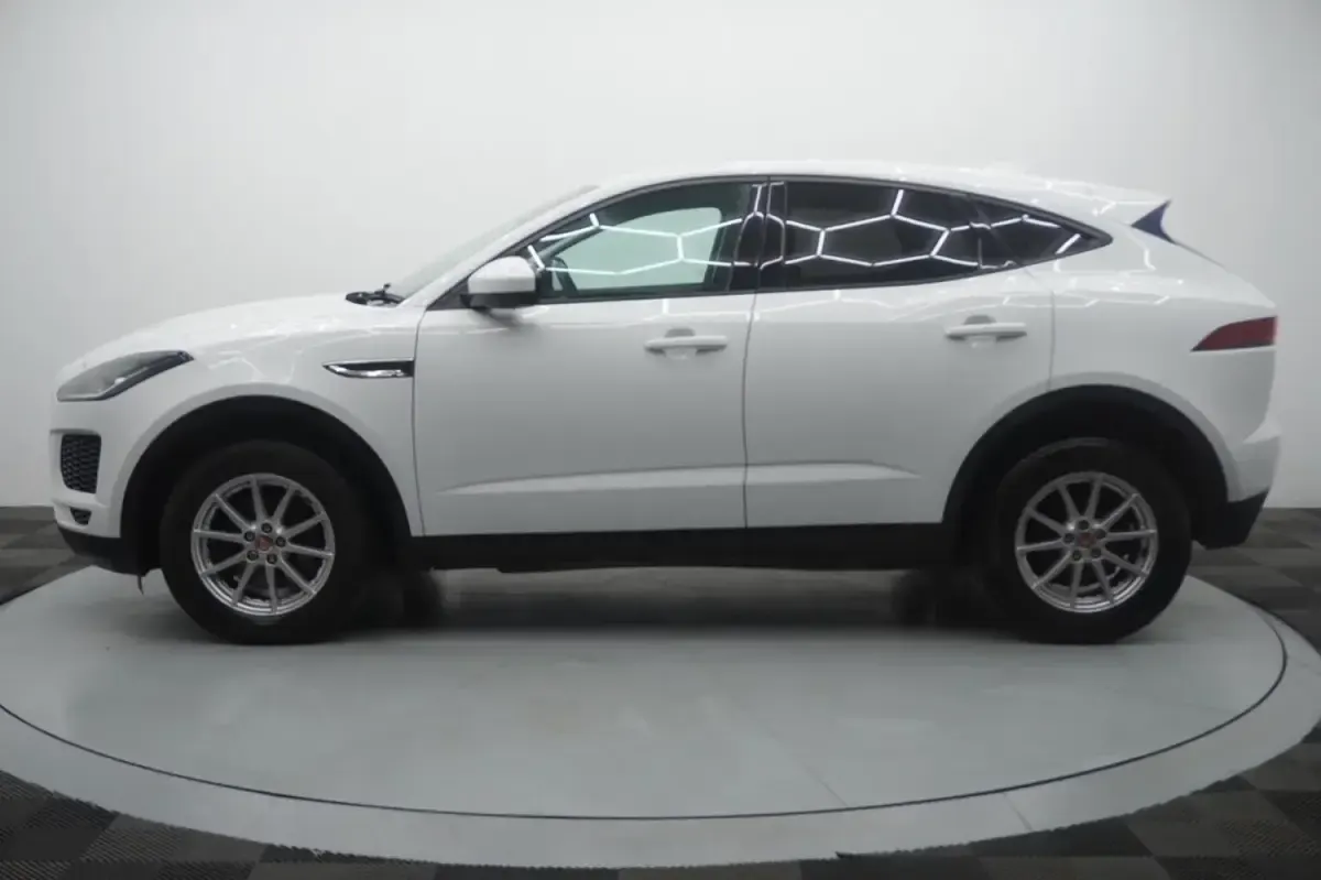 Usado Jaguar E-Pace S 2018 Branco SUV