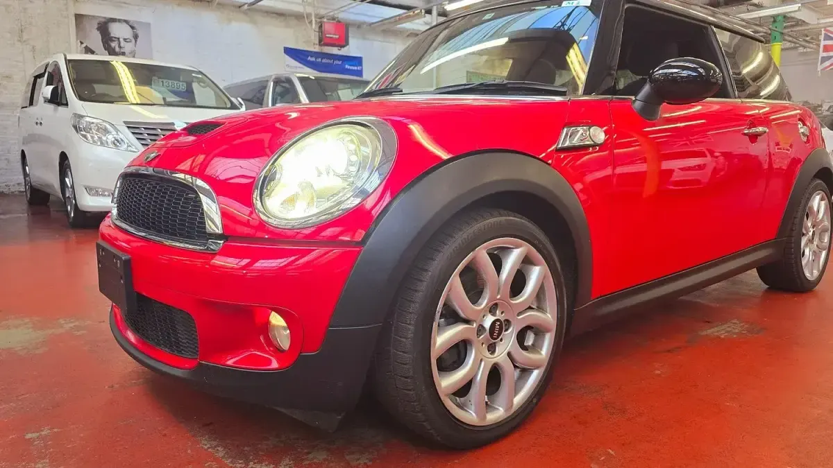 Used Mini Cooper S 2024 Red Hatchback