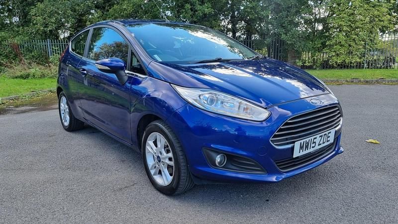 Blue Used 2015 Ford Fiesta Zetec Hatchback | £4,195 (Fair price) - Image 1/4