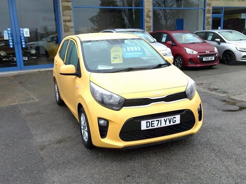Used Kia Picanto 66 HP (48 kW) 2021 Yellow Hatchback