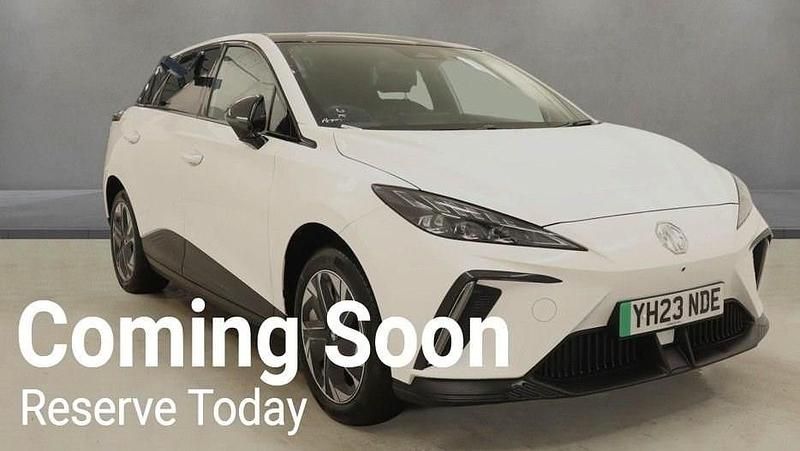 Used MG MG4 EV Trophy 2023 White Hatchback