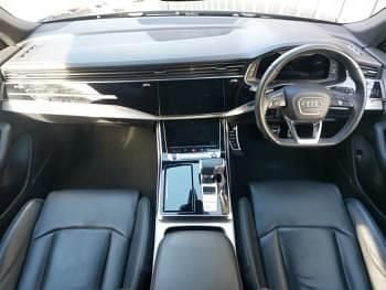 Used Audi Q8 Comfort 340 HP (250 kW) 2022 Black SUV