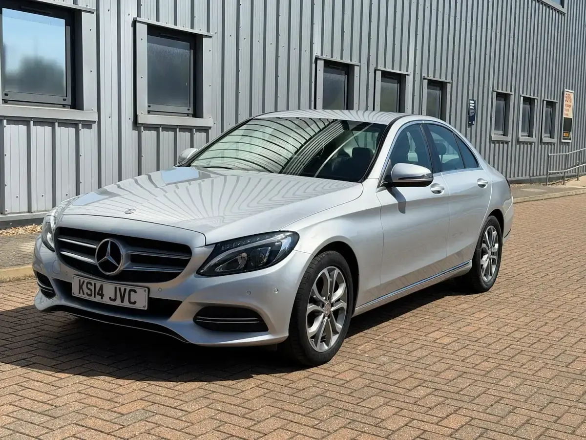 Used Mercedes C200 184 HP (135 kW) 2014 Silver Sedan